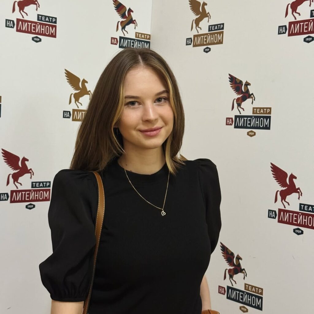 Anna Sibster Bio, Age, Career, Family, Net Worth & Facts 2025