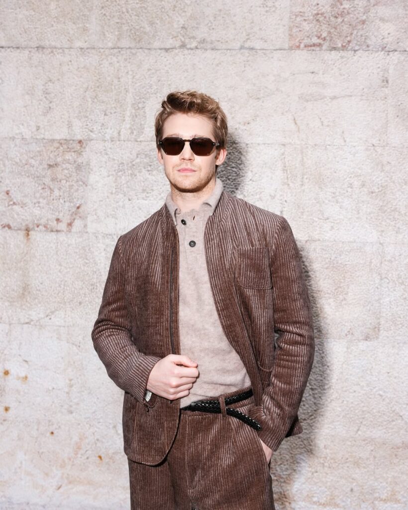 Joe Alwyn Net Worth: Actor's Fortune & Career Journey 2025