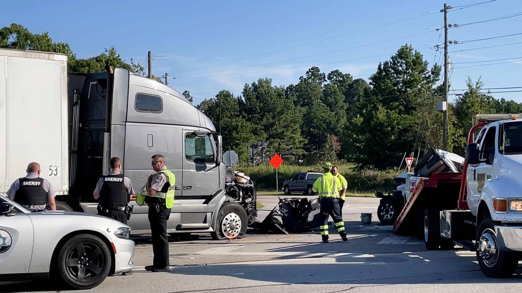 Personal Injury Lawyer in Houston, Texas: Truck Accidents Caused by Driver Inattention